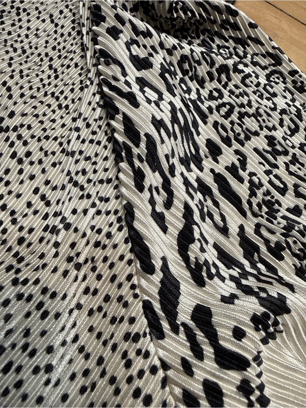 ASOS Curve Animal Print Maxi dress - Picture 2 of 6